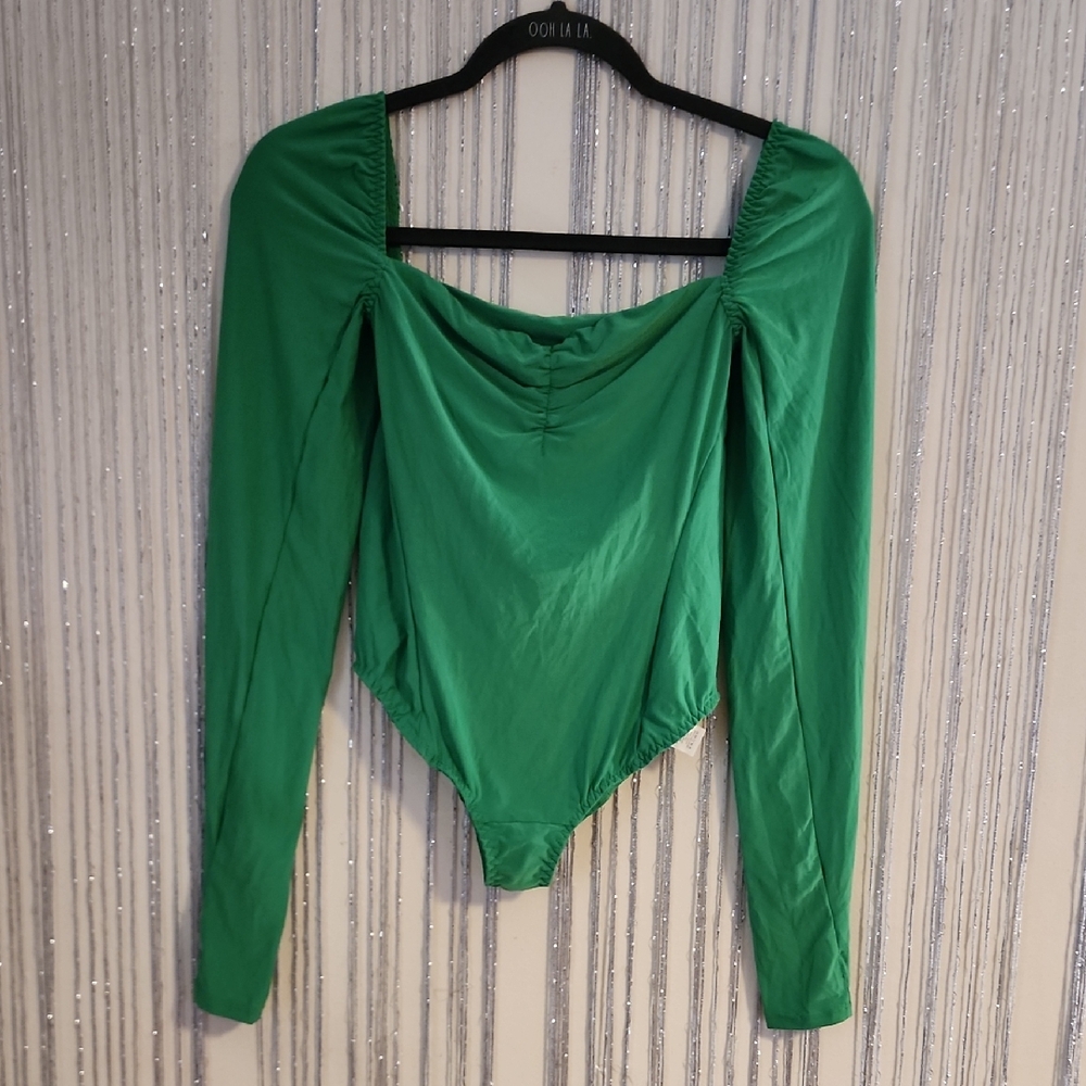 Chic Green Long Sleeve Bodysuit